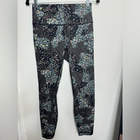 Lululemon Wunder Under Hi-Rise 7/8Tight 25" - Assemblage Alpine White Size 8 - Picture 6 of 9